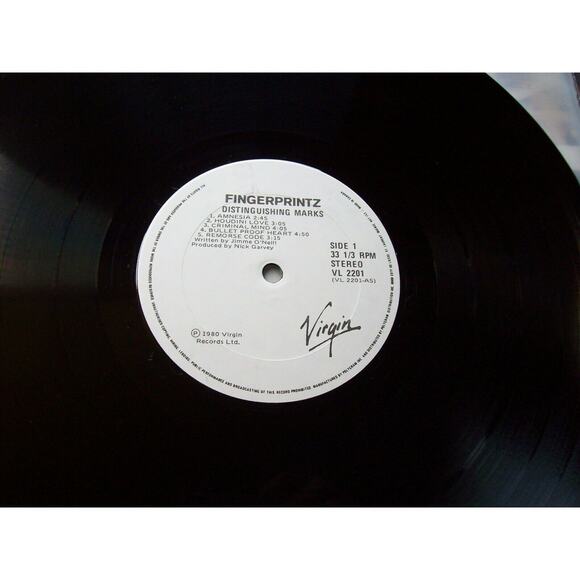 Fingerprintz Distinguishing Marks Vinyl LP Record 1980 New Wave Canada Near Mint - Picture 3 of 7